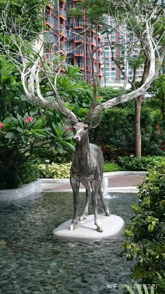 三伏潭鎮(zhèn)假山雕塑的防水防裂措施有哪些？
